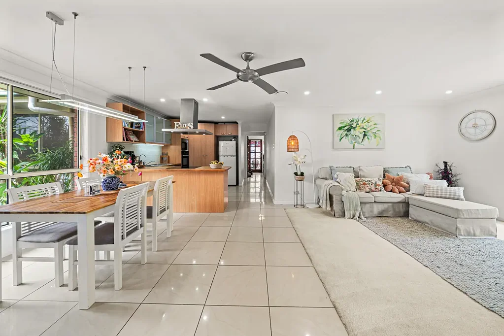 2/8 Fortune Street, Coomera, QLD 4209