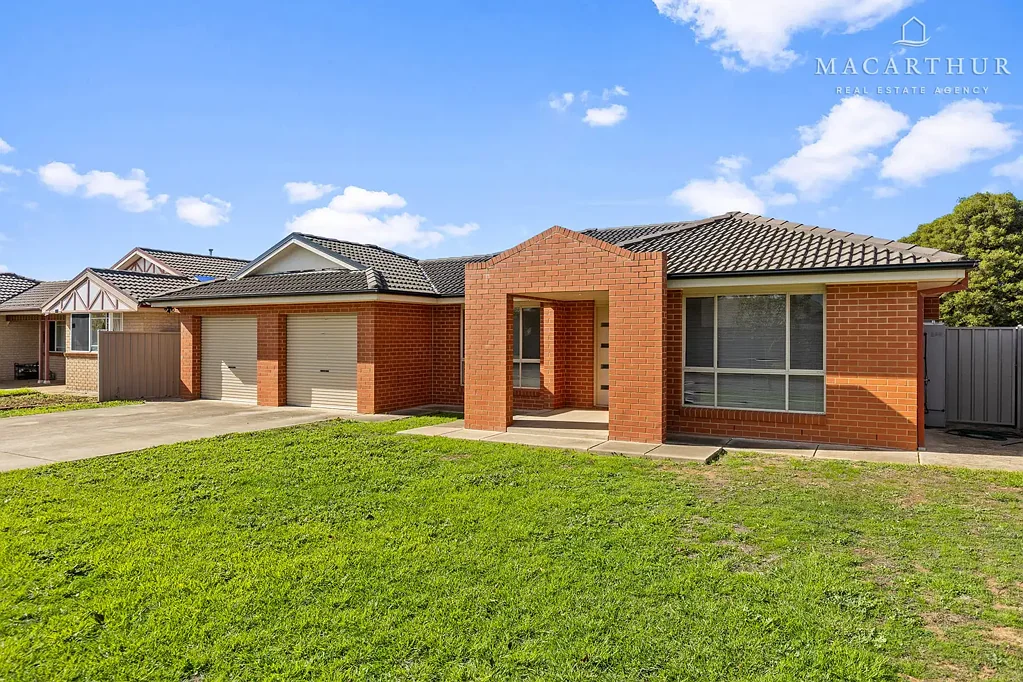 Glenfield Park 4房  Spacious Family Living with Multiple Living Zones