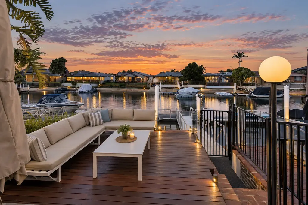Hollywell 5कमरा Ultimate Waterfront Lifestyle - Feature Packed