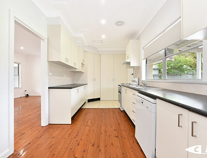 16 Adamson Avenue, Thornleigh, Upper North Shore, 3 રૂમ, 1 બાથરૂમ, House