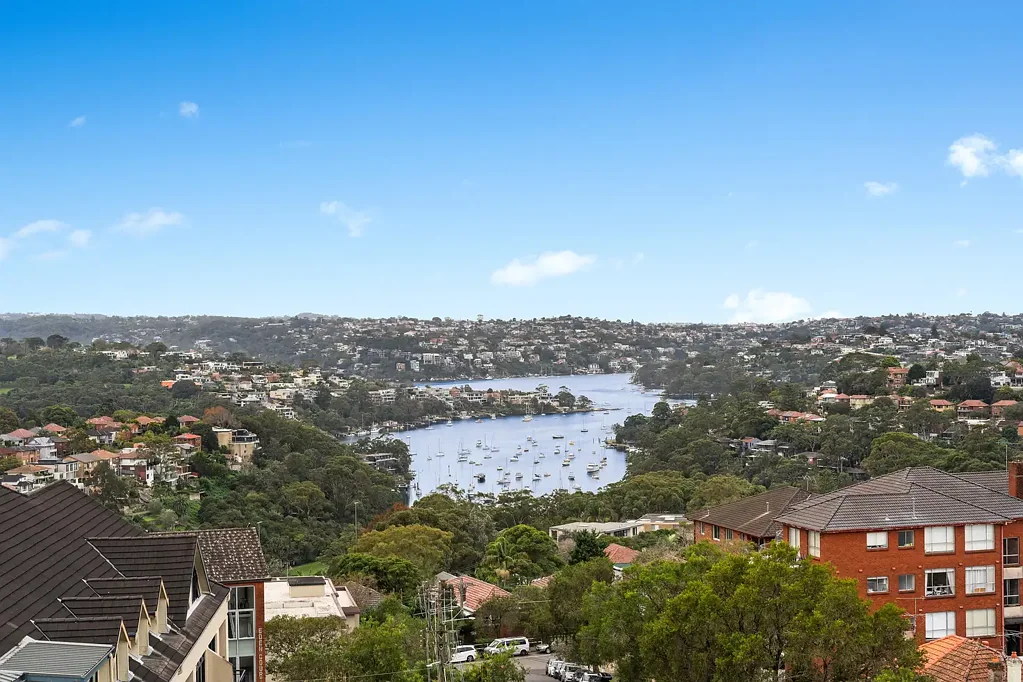 Cremorne 2침실 LIGHT-FILLED NORTH FACING 2 BED WITH STUNNING MIDDLE HARBOUR VIEWS