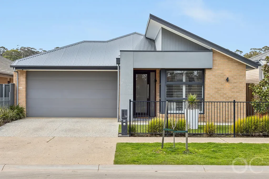 Mount Barker 4房  Style on a display; Hills living, perfected in Parkindula