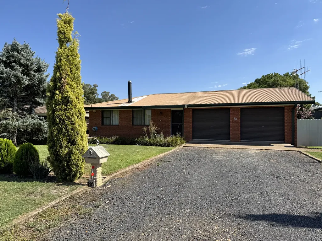 86 Montefiores Street, Wellington, NSW 2820