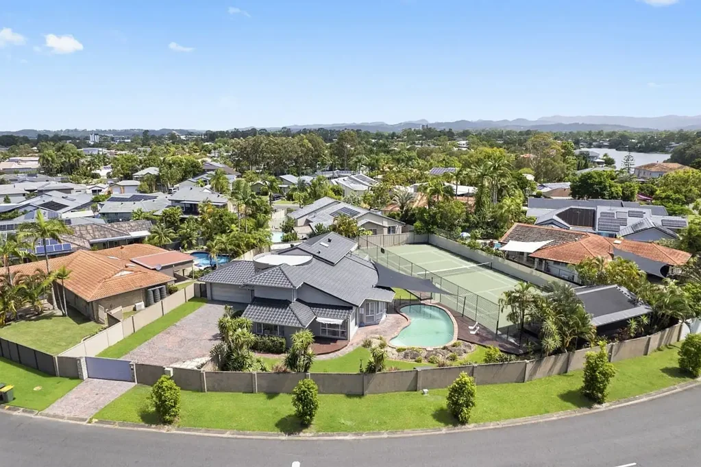 Robina 4બેડરૂમ Prime Real Estate Opportunity Awaits!