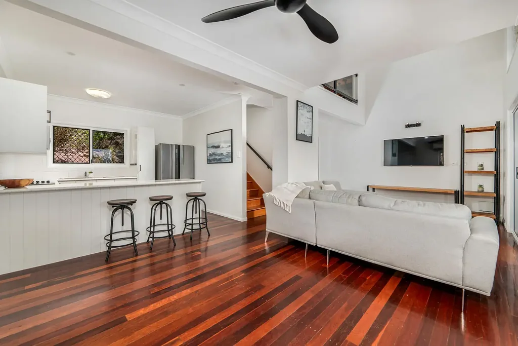 West End 3房  Charming Three Bedroom Townhouse in Inner City West End