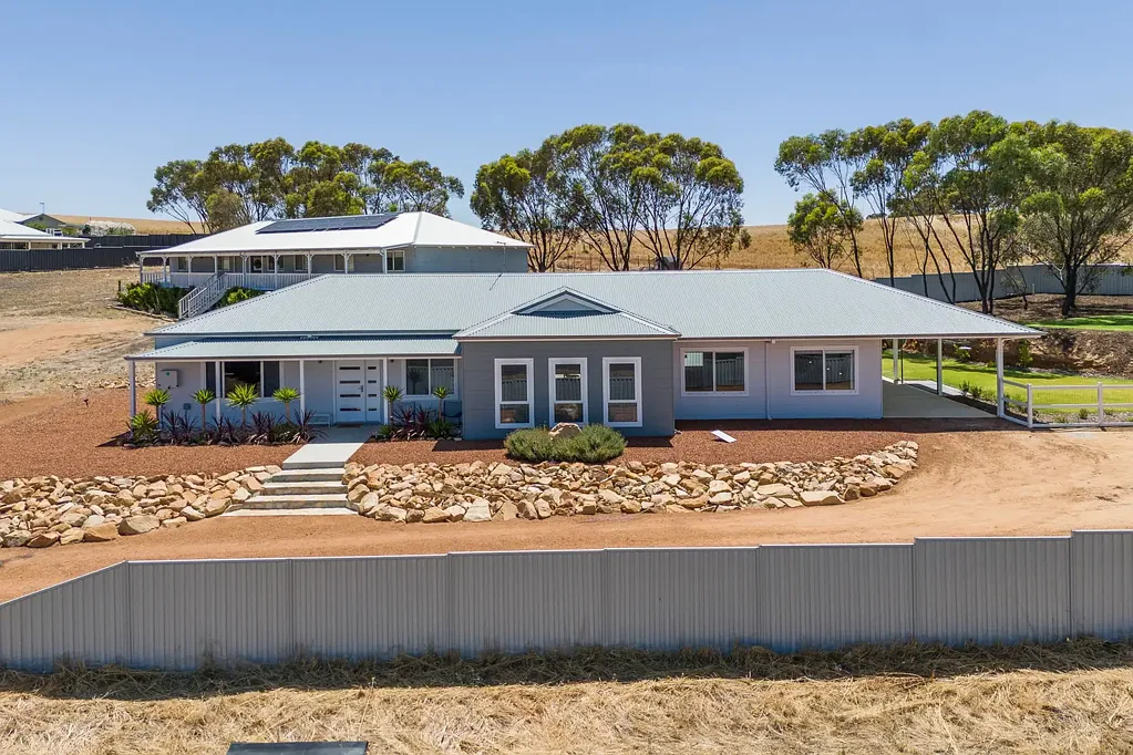 16 Tomkins Bend, Toodyay, WA 6566