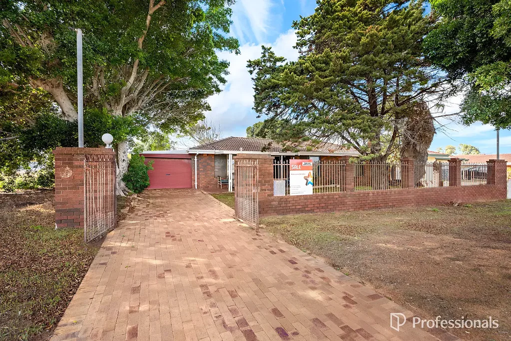 27 Abraham Street, Karloo, WA 6530