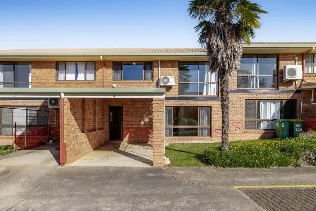 4/367-369 Margaret Street, Newtown, QLD 4350
