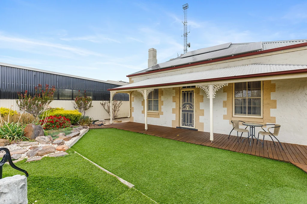 40 Riddoch St, Penola, SA 5277