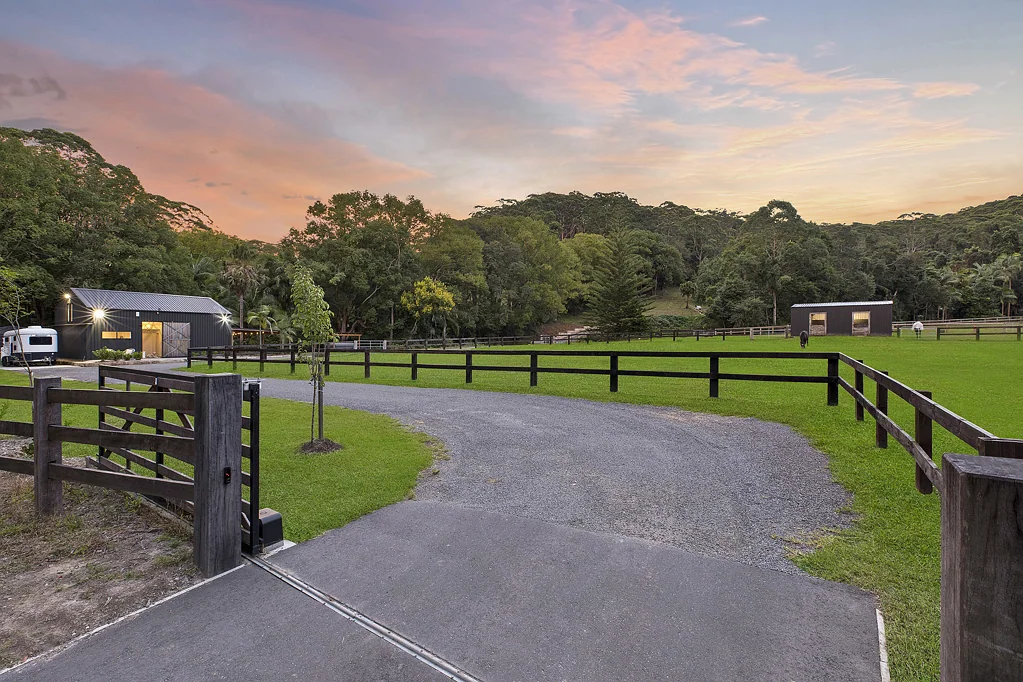 Matcham 3 Bedroom Rare Estate with Approved Subdivision & Endless Possibilities