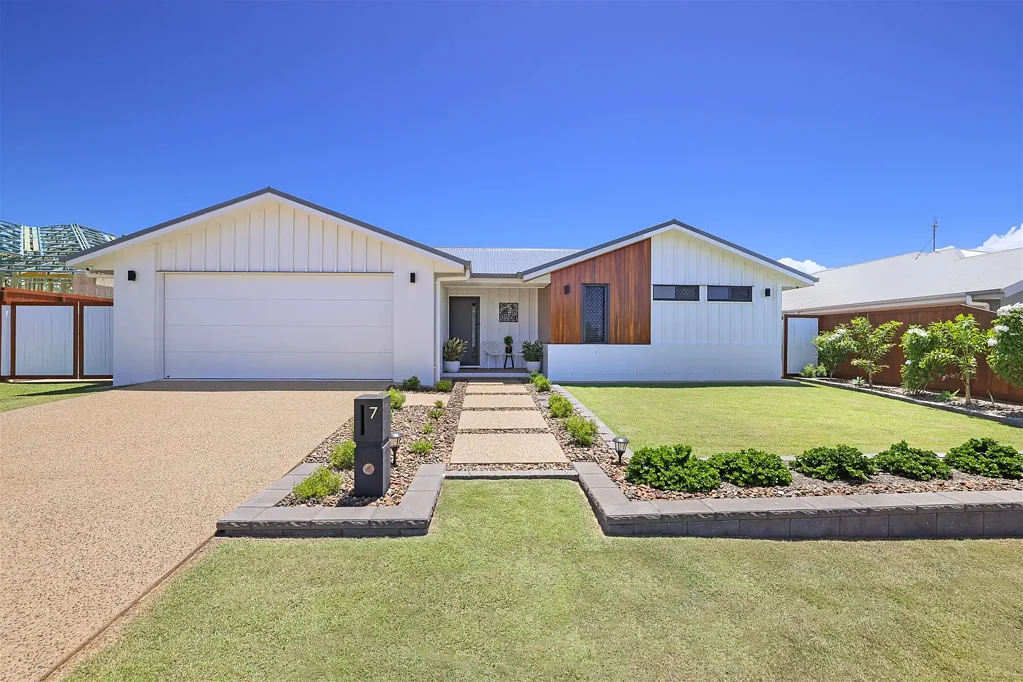 7 Rennell Street, Bargara, QLD 4670
