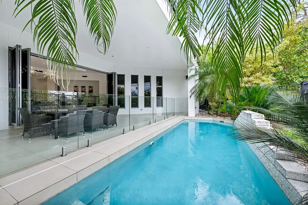 Varsity Lakes 4房  Luxury, Space, and Privacy All in One Exceptional Home