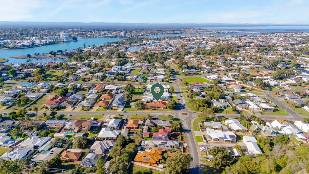 90 Leighton Road, Halls Head, WA 6210