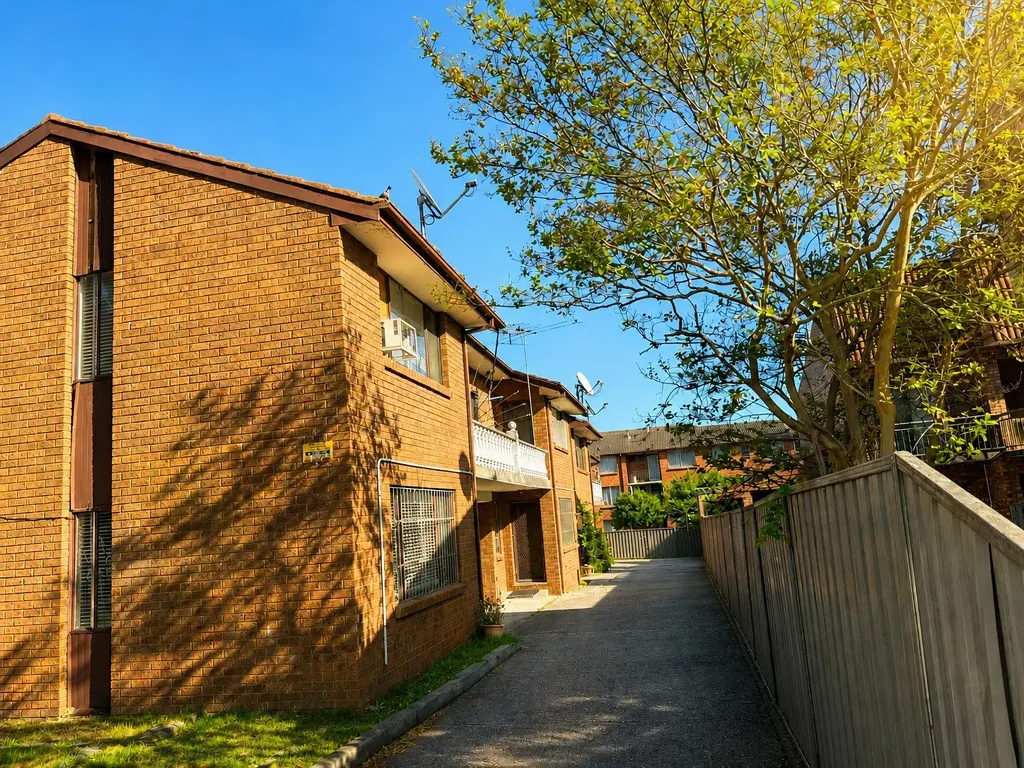 Family 3 Bedroom Townhouse Opposite Cabramatta Public School