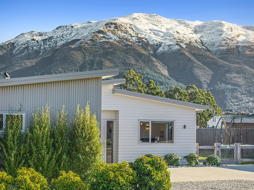 Lake Hawea 3ਬੈੱਡਰੂਮ Big, Bold, Beautiful Lake Hawea Home