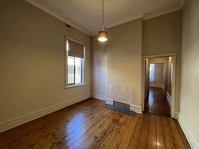 1/486 Seaview Road, Henley Beach, SA 5022, 2 Bedrooms, 1 Bathrooms, Apartment