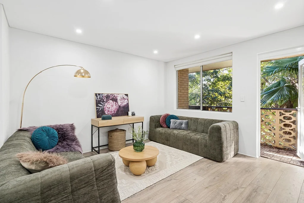 Lane Cove 2房 位于极其便利地段的树梢隐居之所 Treetop retreat in an ultra-convenient location