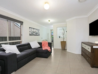 15B Tarrabundi Drive, Glenmore Park, NSW 2745, 4 ਕਮਰੇ, 2 ਬਾਥਰੂਮ, Apartment