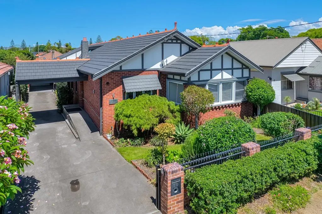 15 Hebburn Street, Hamilton East, NSW 2303
