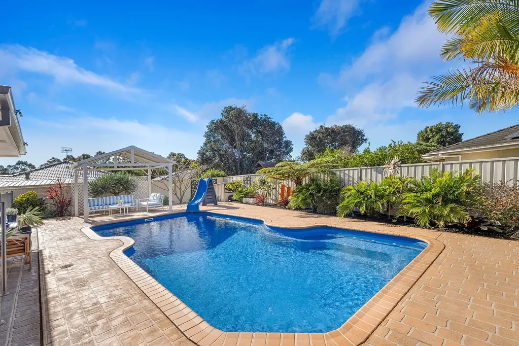 Hamlyn Terrace 5कमरा Under Contract - Jason Angus 0414 929601