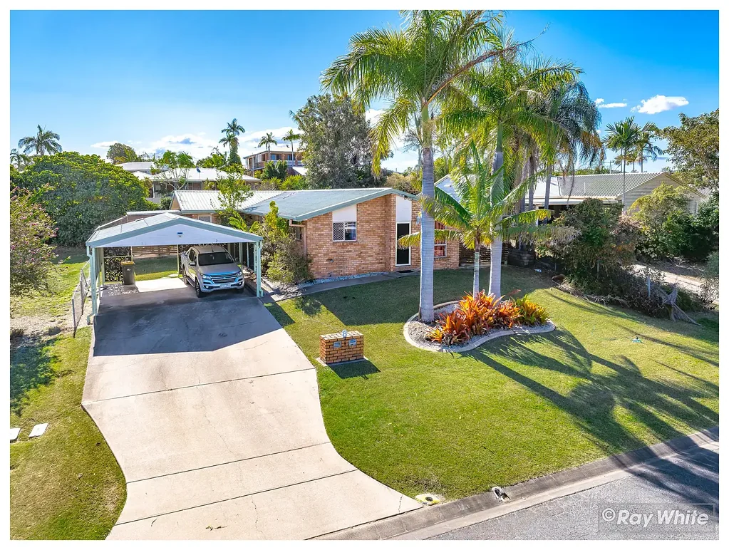 1&2/8 Poole Street, Kawana, QLD 4701