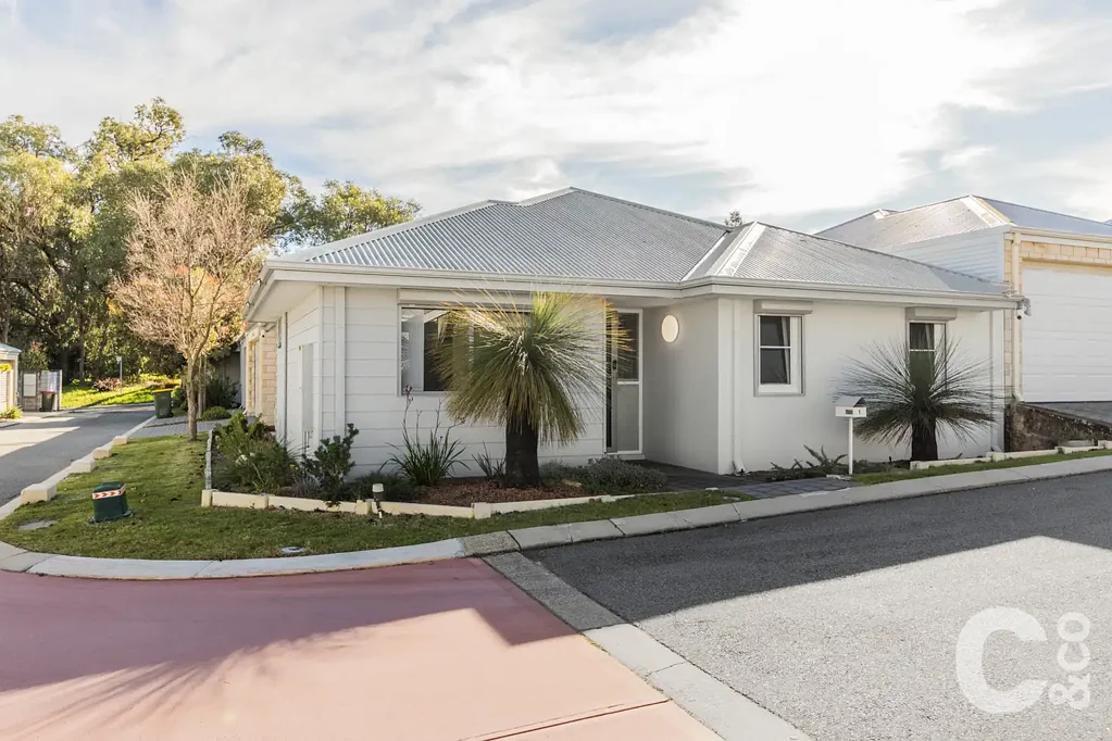 Medina 3房  Your Place in a Leafy Neighborhood! 1st Open Home this Sunday!