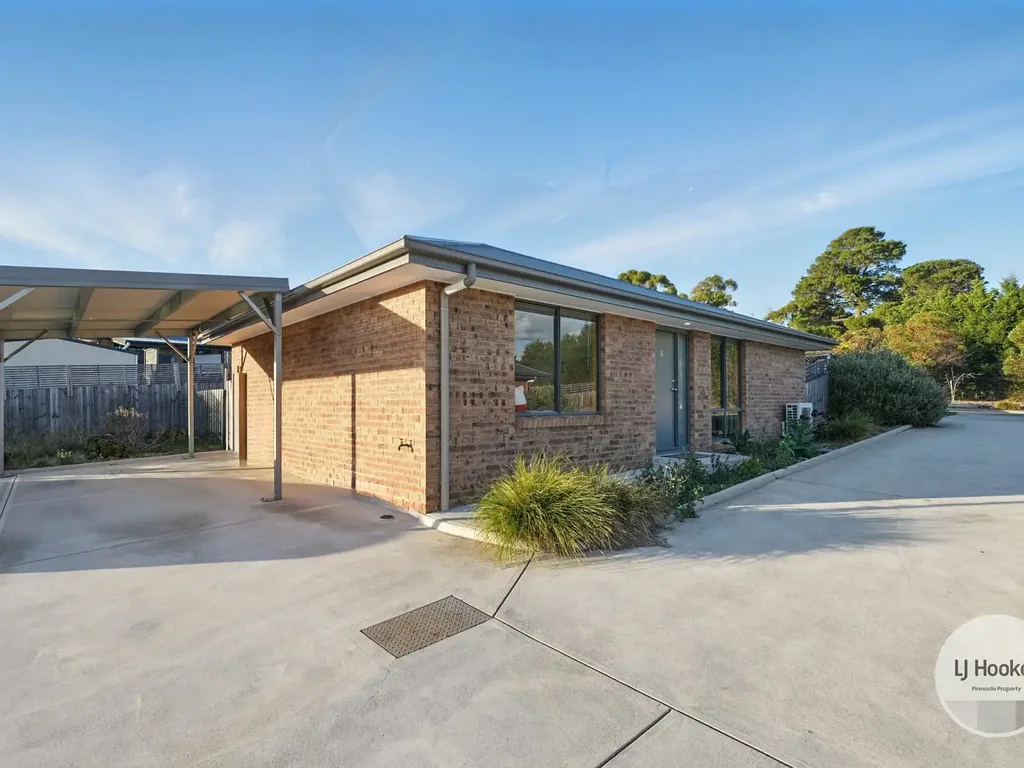 Unit 1/2 Tivoli Road, Old Beach, TAS 7017
