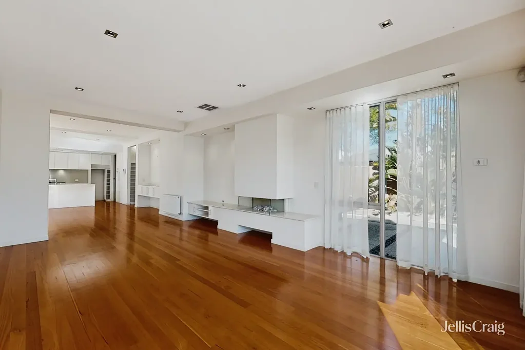Coveted Corner Position in the Gardenvale Primary Zone