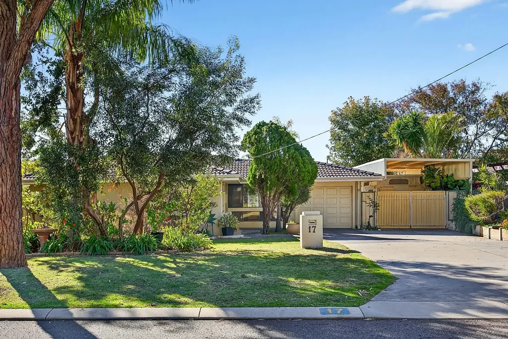 17 Mudalla Place, Wanneroo, WA 6065