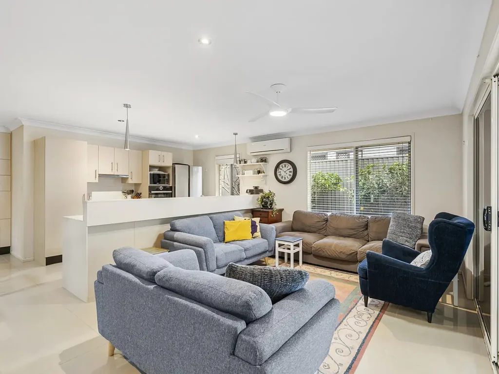 Rocklea 4Phòng ngủ Flood Free Family Home In The Heart of Rocklea!