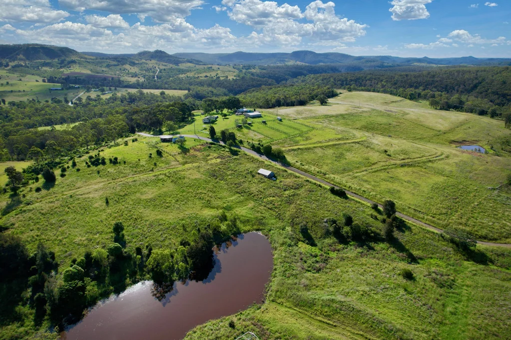 West Haldon 'Shakira Lodge' - former horse stud, ideal cattle property
