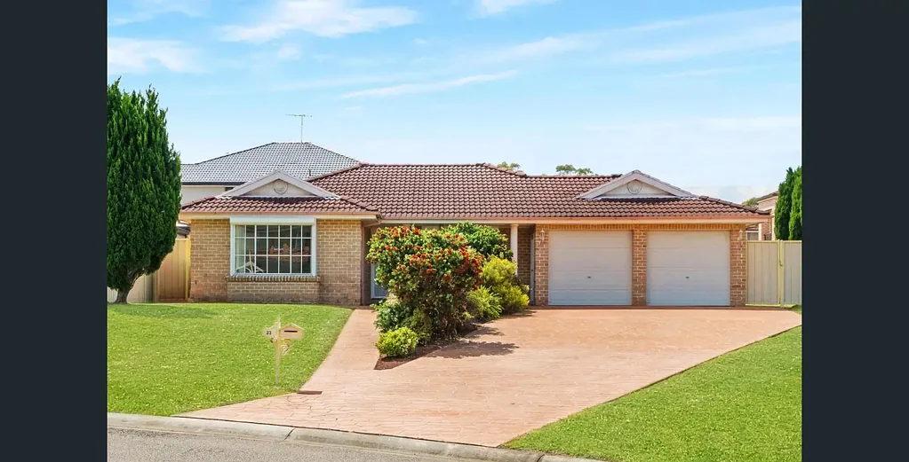 SPACIOUS FAMILY HOME IN PRIME BONNYRIGG LOCATION