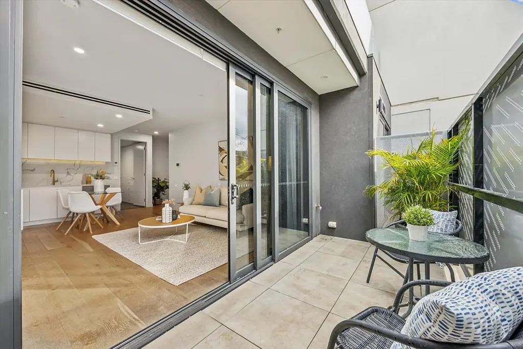 Brighton 2房  Exclusive Light-Filled Luxury with Northern Exposure