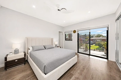 20A ORANGE STREET, Greystanes, NSW 2145, 4房, 3浴, Apartment