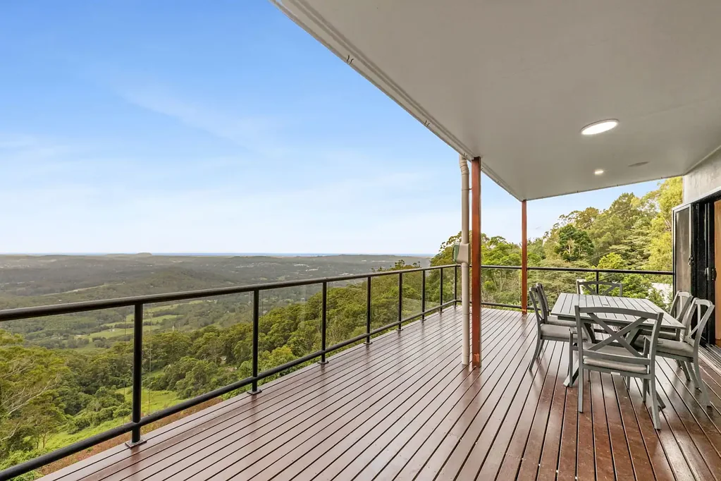 Montville 3 Bedroom Hinterland Retreat with Panoramic Coastal Views, Study & Dual-Living Potential