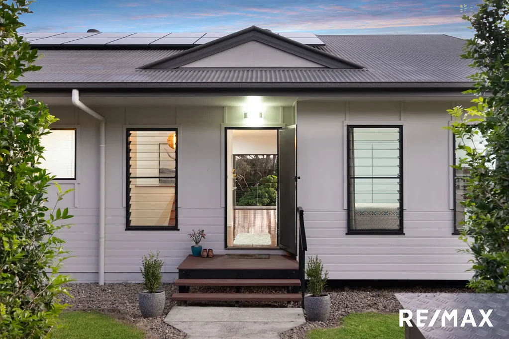 24 James Whalley Drive, Burnside, QLD 4560