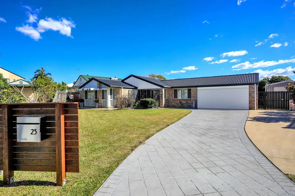 Urraween 4ਬੈੱਡਰੂਮ Spacious Family Home in a Prime Urraween Location
