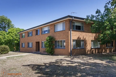 Hughes 2 Slaapkamer Light-filled ground floor unit