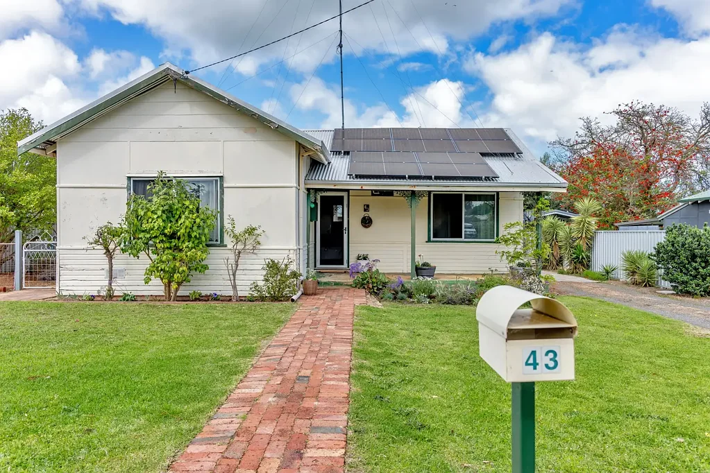 Waroona 3બેડરૂમ Country Charm, Space to Grow & a Lifestyle to Love