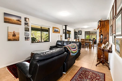 लिविंग रूम - 448 Koch Road, Frazerview, QLD 4309
