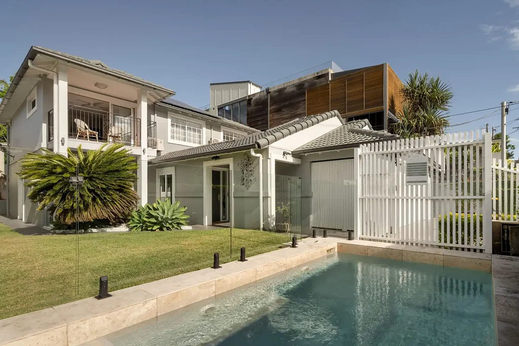 Hamilton 4房  Impeccably Renovated Home Opposite Crosby Park
