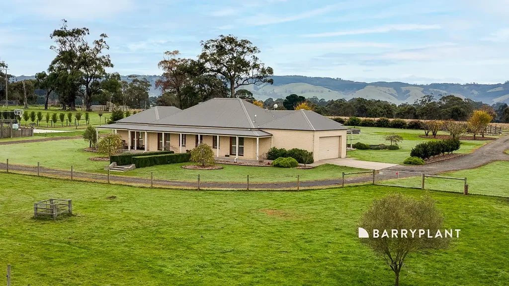 Darnum 4房  Acreage Excellence with Endless Potential
