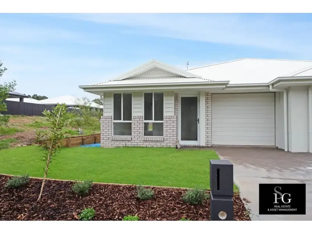 NEW 4 DUPLEX IN GREAT LOCATION
