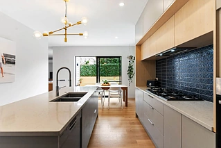 261B Glenfield Road, Hillcrest, North Shore City