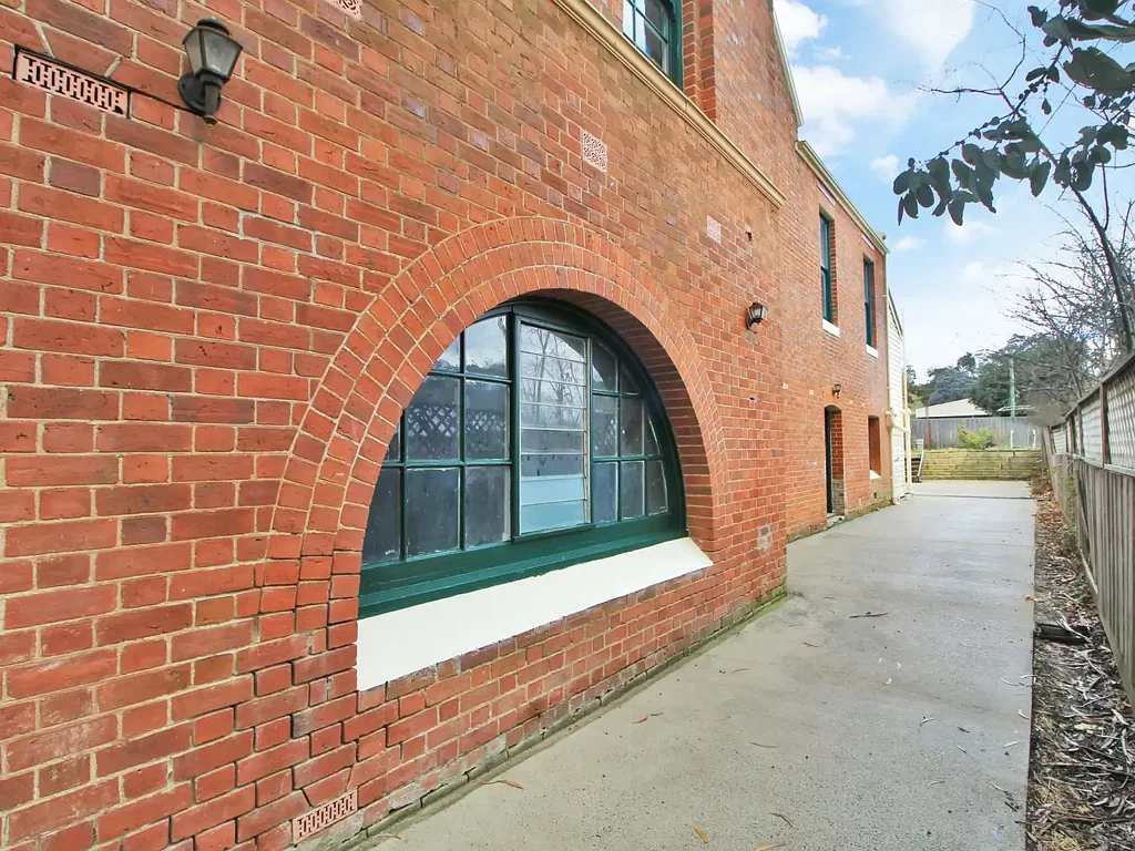 Omeo 1 Slaapkamer HISTORIC OMEO OPPORTUNITY WITH ENDLESS POTENTIAL