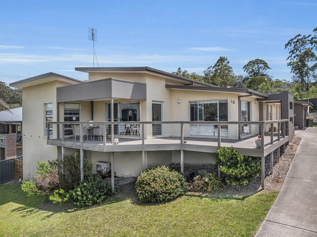 Eden 3 Bedroom Charming 3-Bedroom Home – A Beachside Paradise