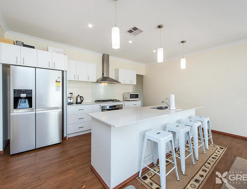 62 Camden Way, Meadow Springs, WA 6210, 5 slaapkamers, 2 badkamers, House