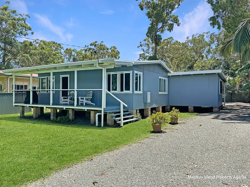 21 Panaroo Street, Macleay Island, QLD 4184