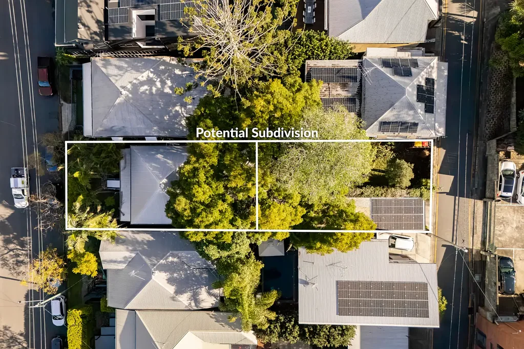 Teneriffe 5Zimmer At the heart of the home is Queenslander Charm with Rare Dual-Street Frontage & Future Potential.