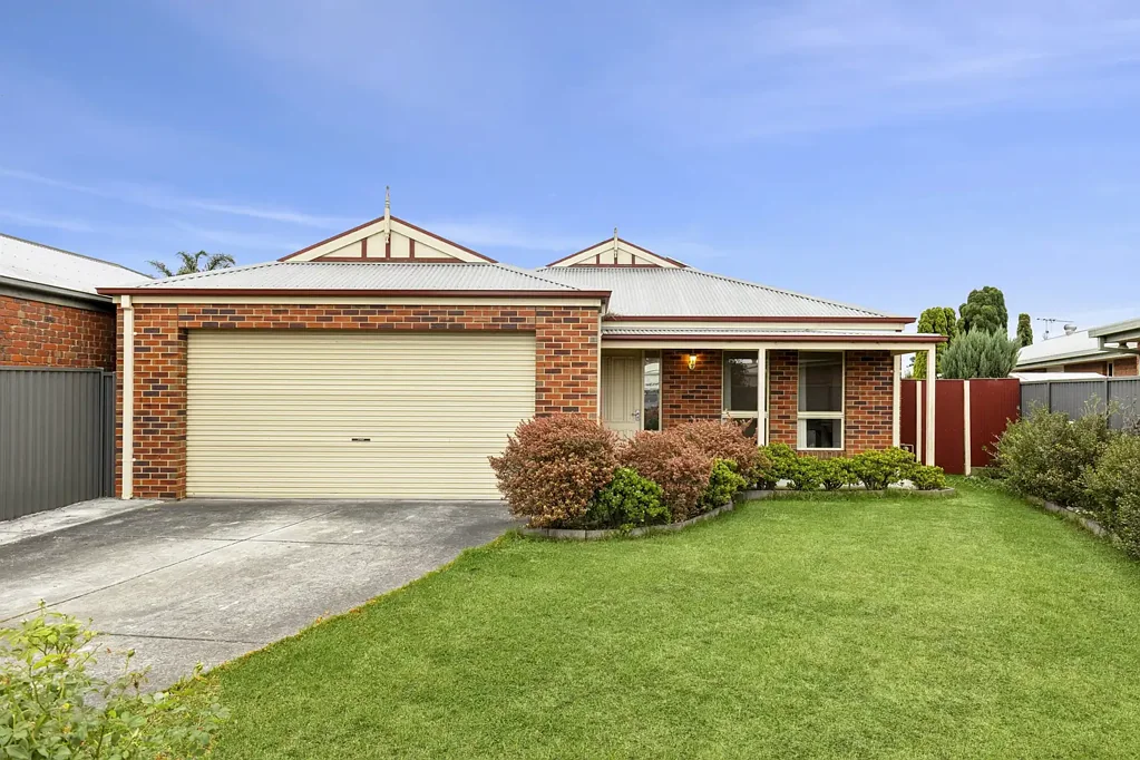 Lara 3房  Spacious Family Living in a Convenient Court Location